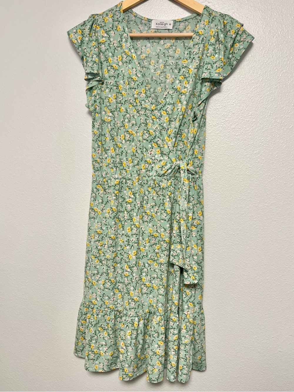 Kaileigh Sage Green Floral Faux Wrap Midi Dress Ruffle Sleeve Womens MP Vacation